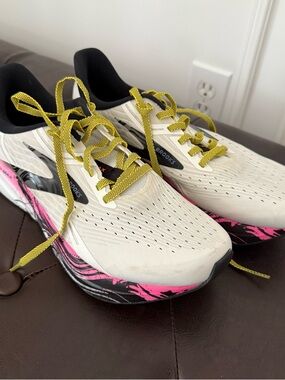 Brooks Hyperion Max Running Shoes Women’s Size 9